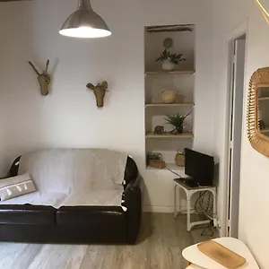 Et Ses Tresors Apartment