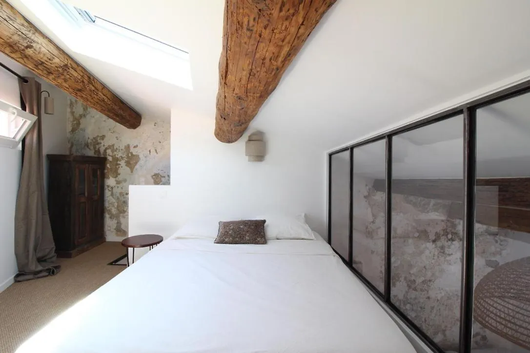 Eva - Charmant - Centre Cassis - Wifi 0*,  France